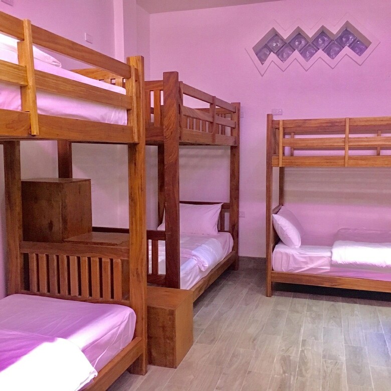 Hotel Faraway Suites