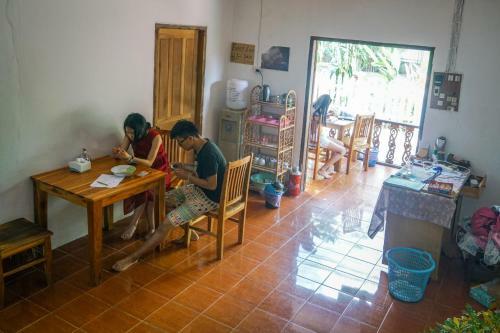 Posada Moukdavan Guesthouse
