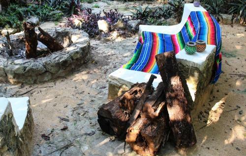 Cavelands In The Jungle