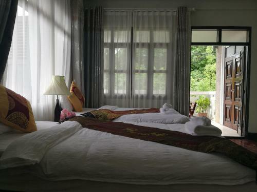 Hostal Mekhong Lao Villa