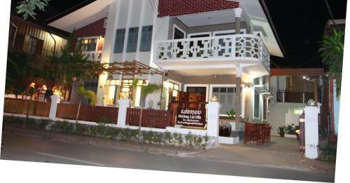 Hostal Mekhong Lao Villa