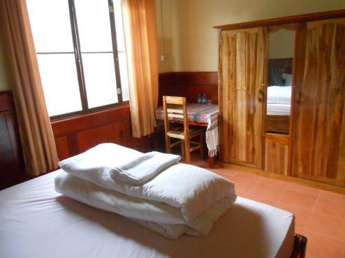 Hostal Zuela Guesthouse