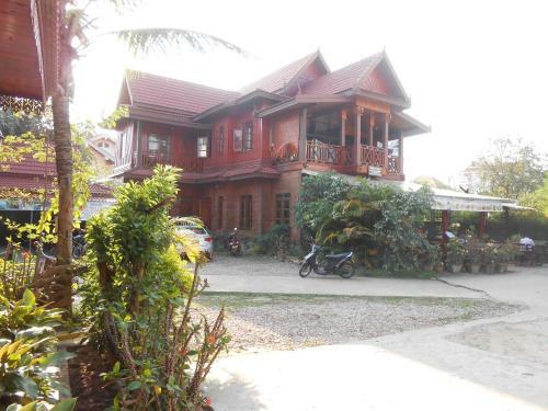 Hostal Zuela Guesthouse