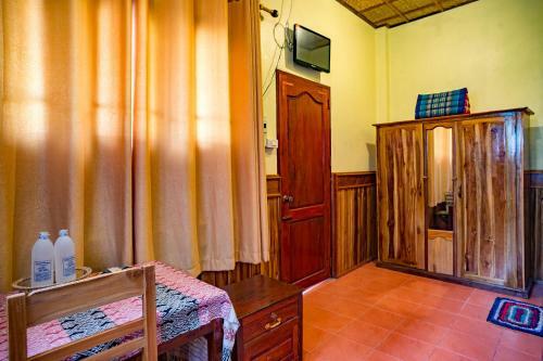 Hostal Zuela Guesthouse