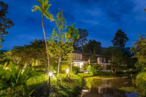 Hotel The River Resort