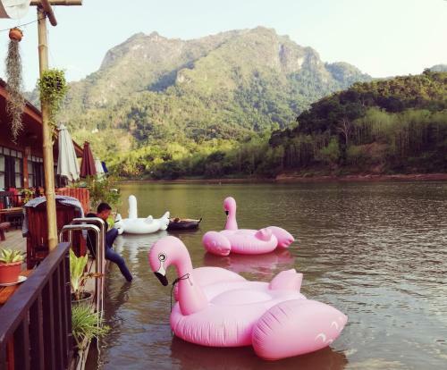 Hotel Ou River House