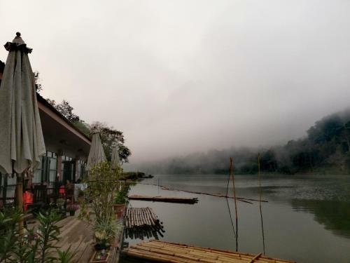 Hotel Ou River House