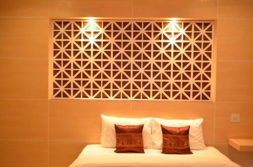Thatluangview Hotel