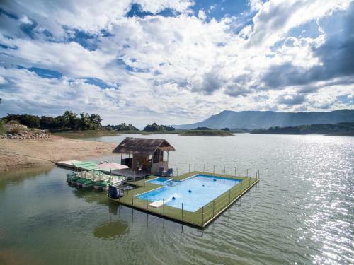 Hotel The Sanctuary Nam Ngum Beach Resort