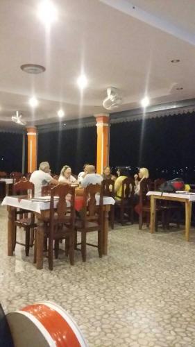 Houayxai Riverside Hotel (phonevichit Guesthouse)
