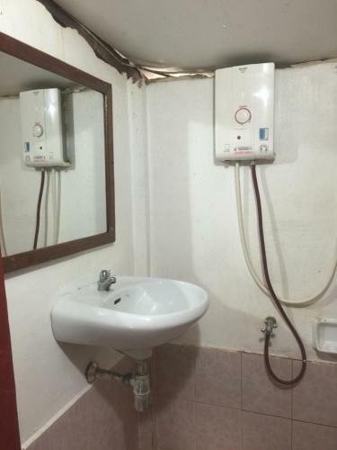 Hostal Dalom Guesthouse