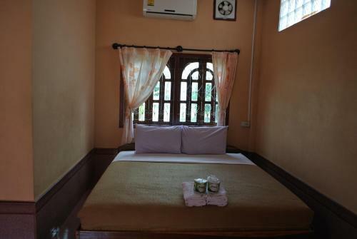 Hostal Dalom Guesthouse