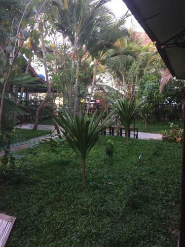 Hostal Dalom Guesthouse