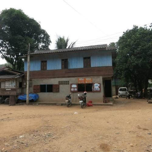 Boat - Luangprabang - Phonsavan - Home Stay