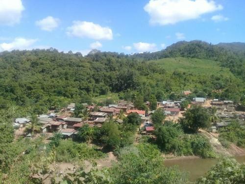 Boat - Luangprabang - Phonsavan - Home Stay