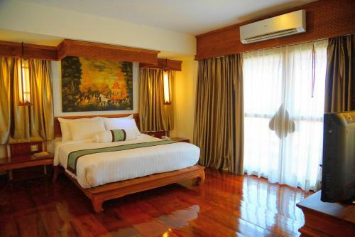 Chanthapanya Hotel