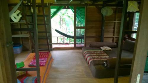 Rudi Mental Holiday Lodge