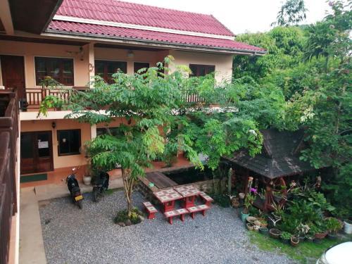 Hostal Phamarnview Guesthouse
