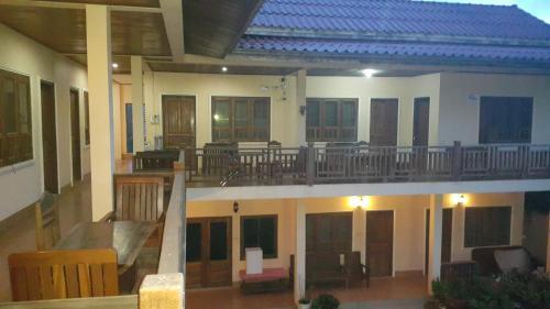 Hostal Phamarnview Guesthouse