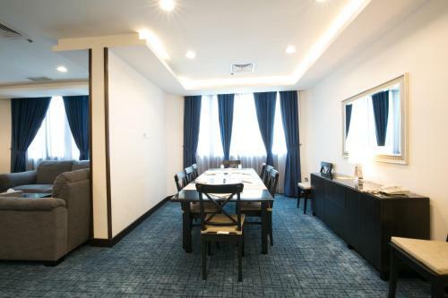 Regent Hotel Apartments