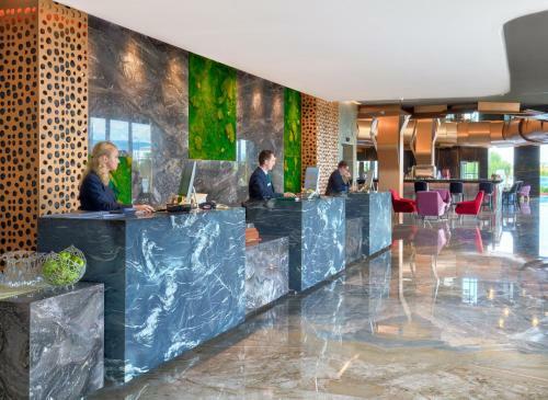 Emerald Hotel
