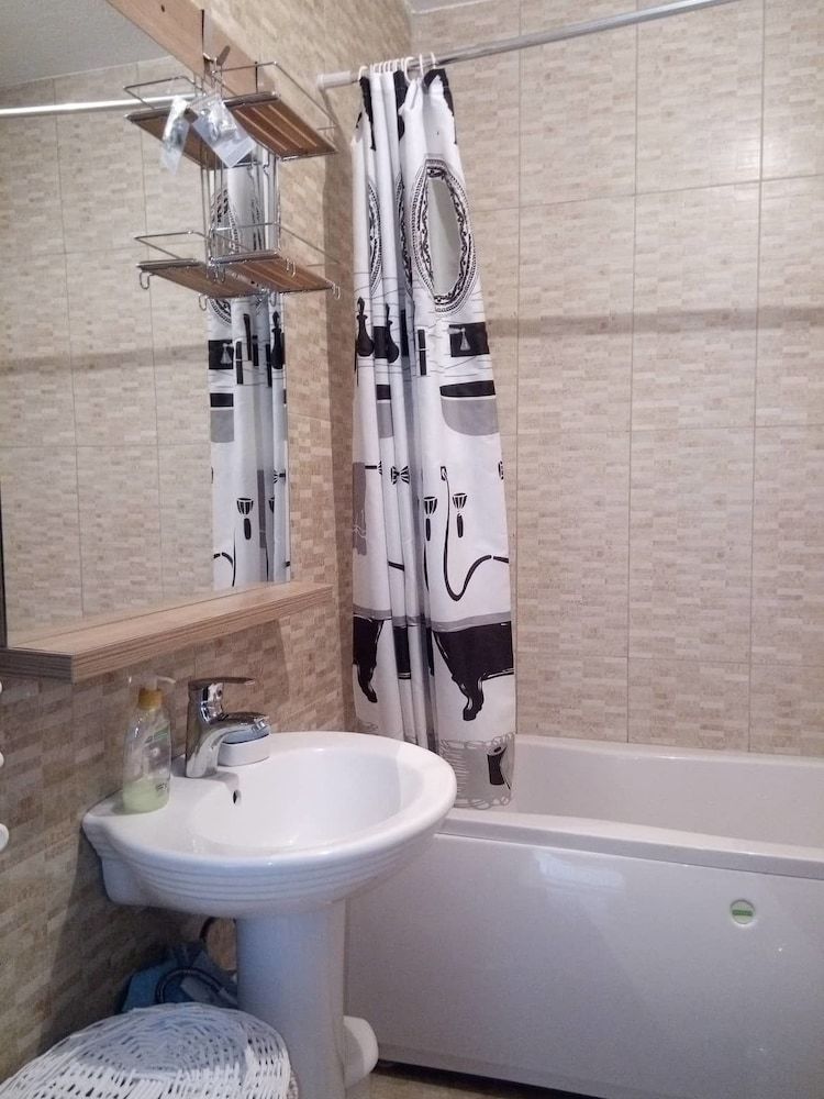 Emerald Apartment