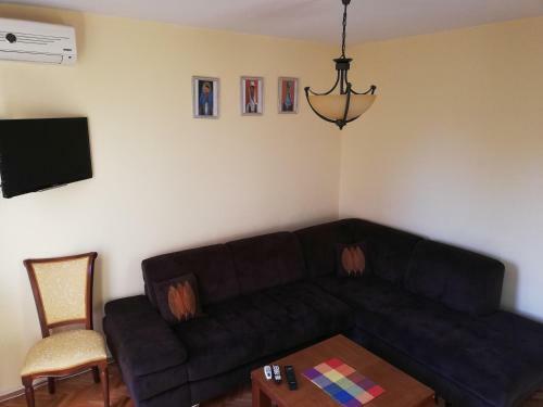 Duku's Apartment