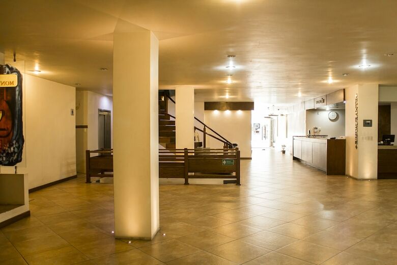 Hotel El Monte