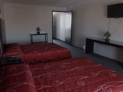Hotel Raldos Inn