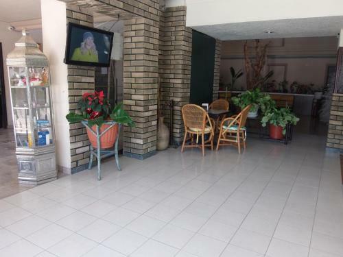 Hotel Raldos Inn