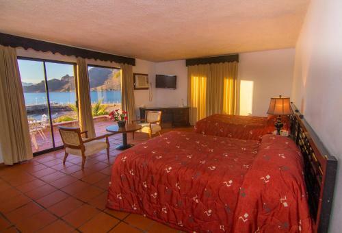 Hotel Playa De Cortes