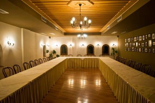 Hotel �arshia E Jupave