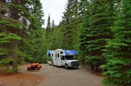 Peaks Of The Ballkans Tour ( Hostel Panorama )