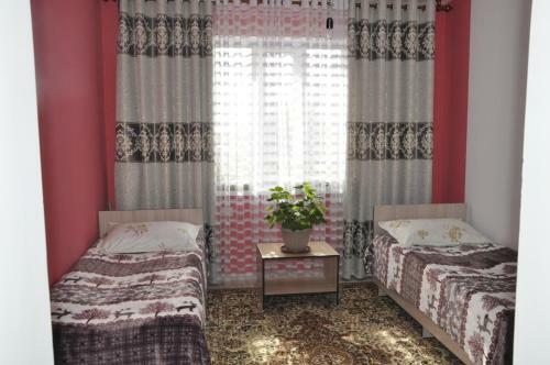 Hostal Guest House Nur