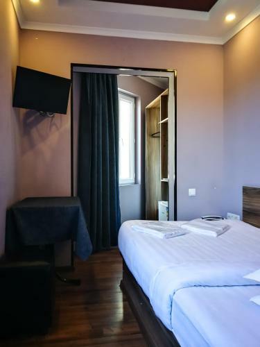Hotel Salut