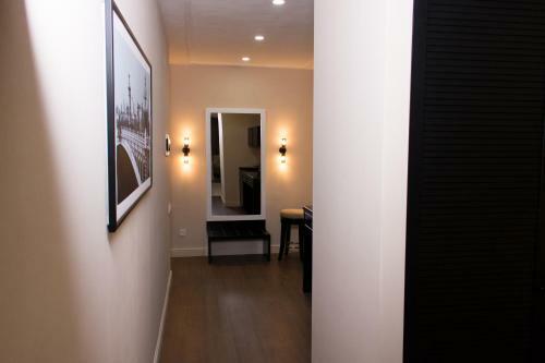 Madison Ave Hotel Bishkek