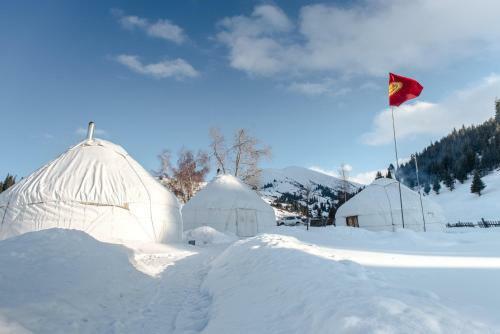 Albergue Jyrgalan Yurt Lodge