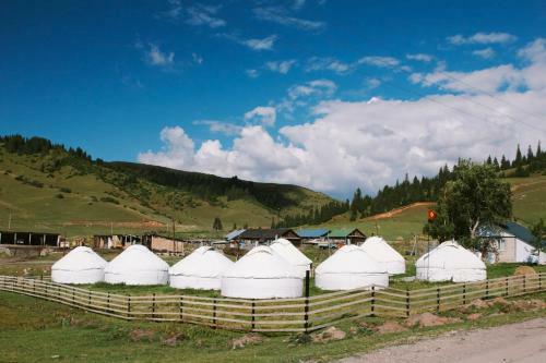 Albergue Jyrgalan Yurt Lodge
