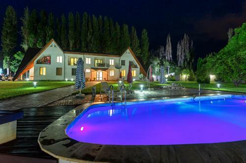 Dolinnka Hotel