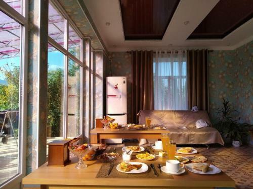 Hostal Compass