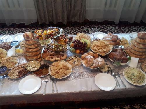 Hostal Guest House Adamkaly