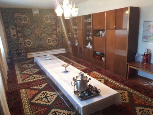 Hostal Guest House Adamkaly