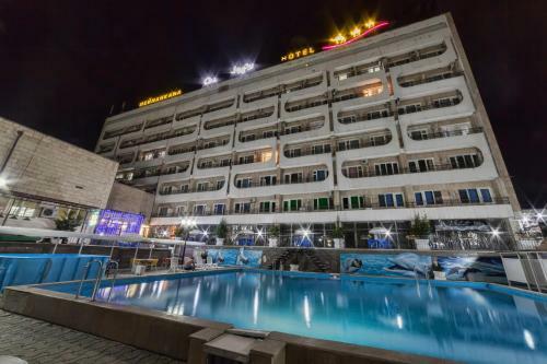 Hotel Osh-nuru