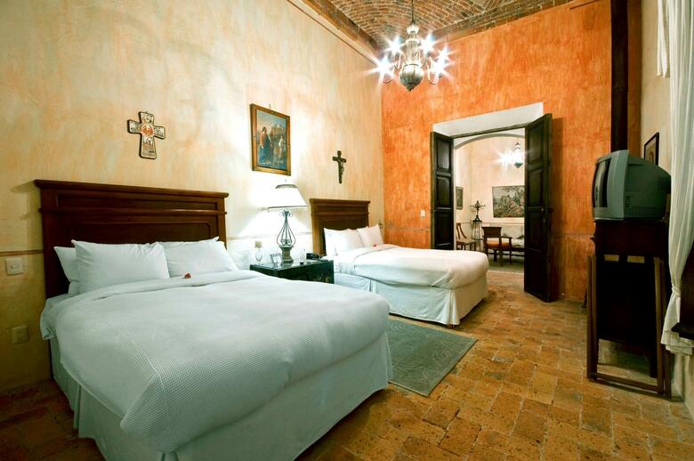 Hacienda Sepulveda Hotel & Spa