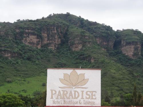 Paradise Hotel Boutique & Lounge