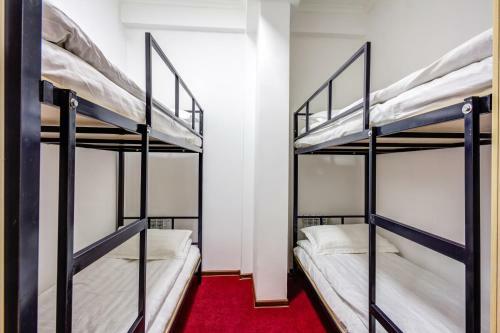 White Hotel & Hostel