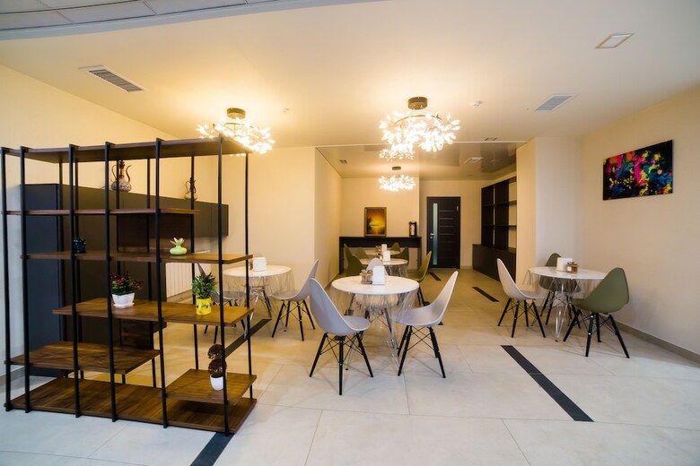 Hotel L`mira