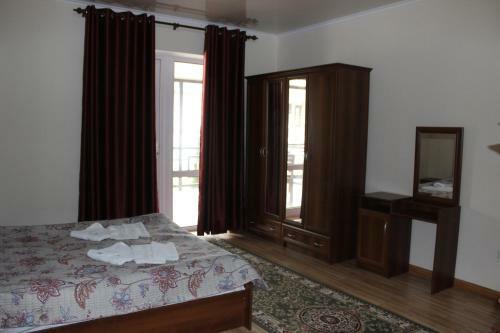 Simiram Hotel