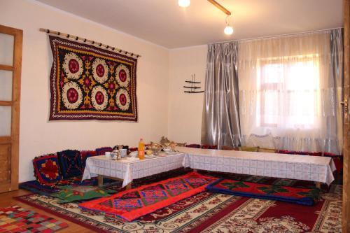 Hostal Guest House Guljan