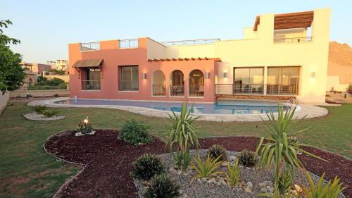 Hotel Tala Bay Residences